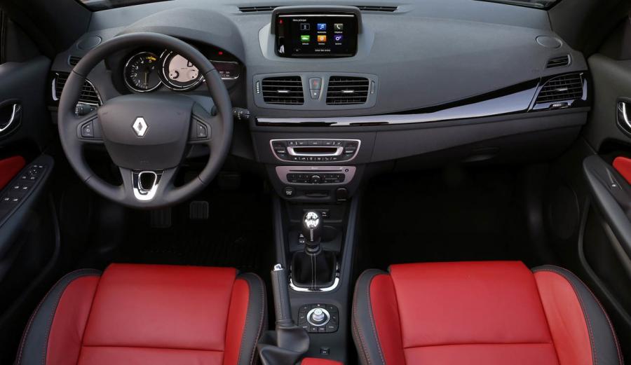  Renault Megane Coupe-Cabriolet 2015 года  (фото 25 из 36)